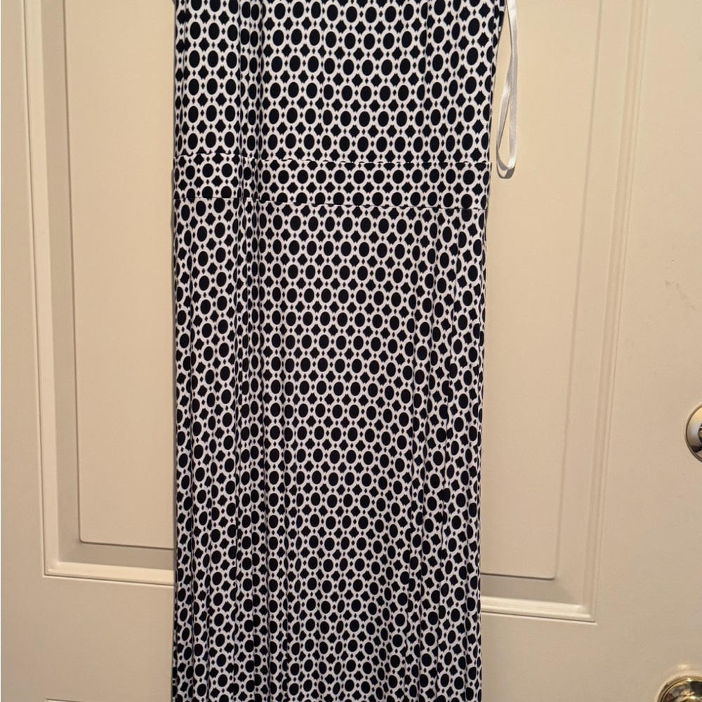 Black and White Geometric Maxi Skirt. Banana Republic